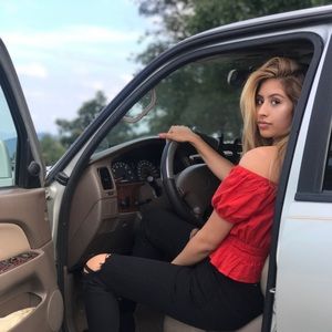 Meet your Posher, Fabiola